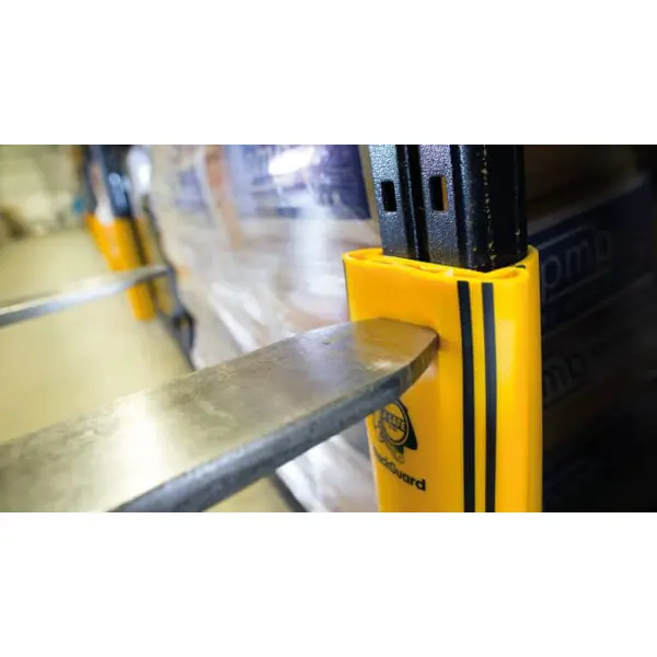 Bezpečnostní zábrana ASAFE, chránič regálových stojin iFlex RackGuard pro mrazírenské skladování