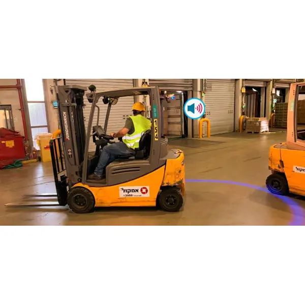 BlueDetect, bezpečnostní obvodové světlo pro VZV s couvacími senzory – 2× Radarový detektor, 1× LED světlo 180°, 1× kovový držák, 3× magnet