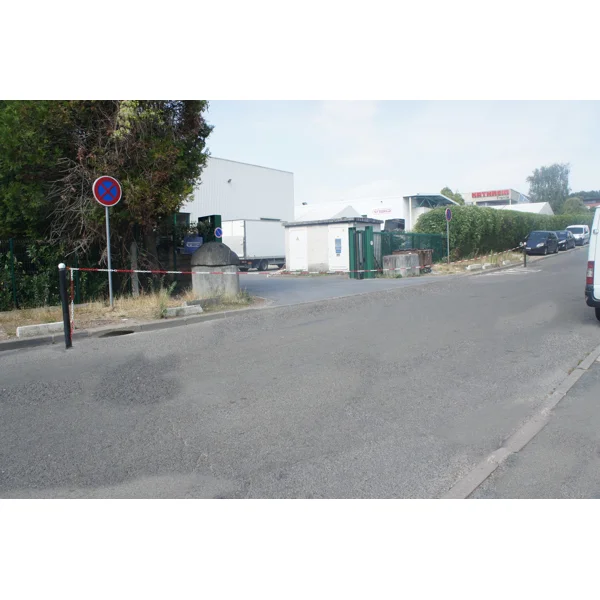 Hák na uchycení řetězu pro flexibilní sloupky TPU