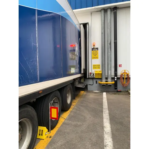 iStop – zakládací klín pod kola se signalizací