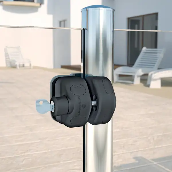 Jednostranný zámek na bránu s klíčem a magnetickou západkou 7-17mm – černá