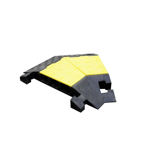 Kabelový přejezd, most 20t, rohový díl pravý 30° – 600×500×70 mm, žluto-černá