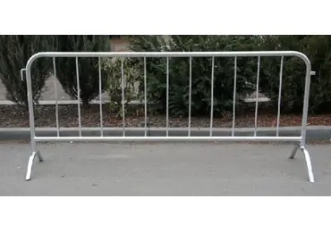 Mobilní kovová zábrana CLASSIC BARRIER – délka 300 cm