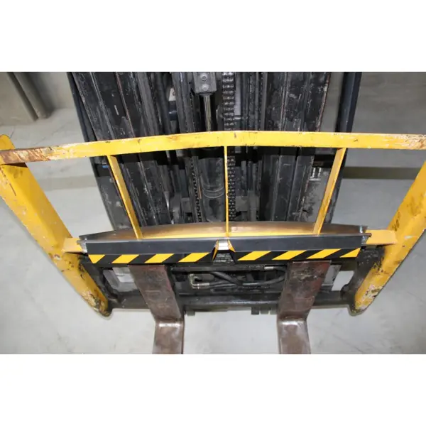 Mobilní magnetický nárazník pro manipulační techniku Bumper Medium, rovný – 400×50×50 mm