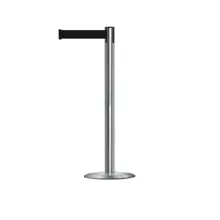 Mobilní zahrazovací sloupek Advance s podstavou Universal, kartáčovaná nerez – černé pásmo 3,65 m