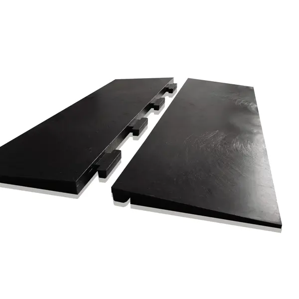 Náběhová lišta StandardRecycled z recyklovaného PVC – 445×150×3–15 mm, hladký povrch, antracit