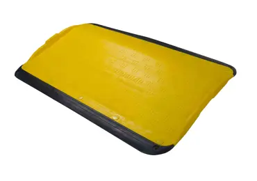 Nájezdová rampa – 1280×760×110 mm, žlutá
