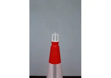 Nástavec na dopravní kužel RotaCap Universal, otočný pro uchycení plastové řetěze a vytyčovací pásky – bílá