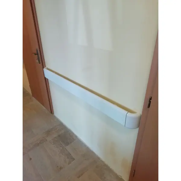 Nástěnné madlo Handrail 800 – PVC, barva standard dle vzorníku, 140 mm × 3,66 m, včetně 7 nástěnných konzol