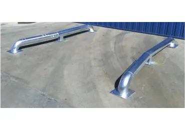 Naváděče kol pro nákladní auta, pozinkovaná ocel, d. 2620 mm, v. 260 mm, pr. 140 mm, tl. 3 mm (pár)