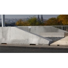 Oboustranné silniční betonové svodidlo TYP100, zkrácené – průběžný díl, 2000×695×1000 mm