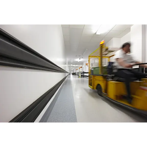 Ochrana stěn a sloupů, pryžový nárazník Rubber E – černá, 3000×150×30 mm