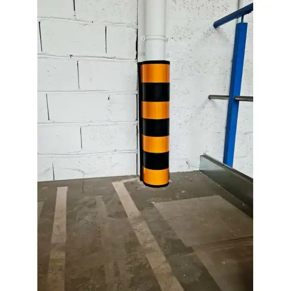 Ochranný pryžový kryt na potrubí – černo-žlutá, 800×150×100mm