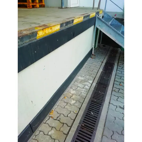 Okopová deska, chránič stěn WallProtec Standard se zaoblenými hranami – plast, šedá, 2000×200×15 mm