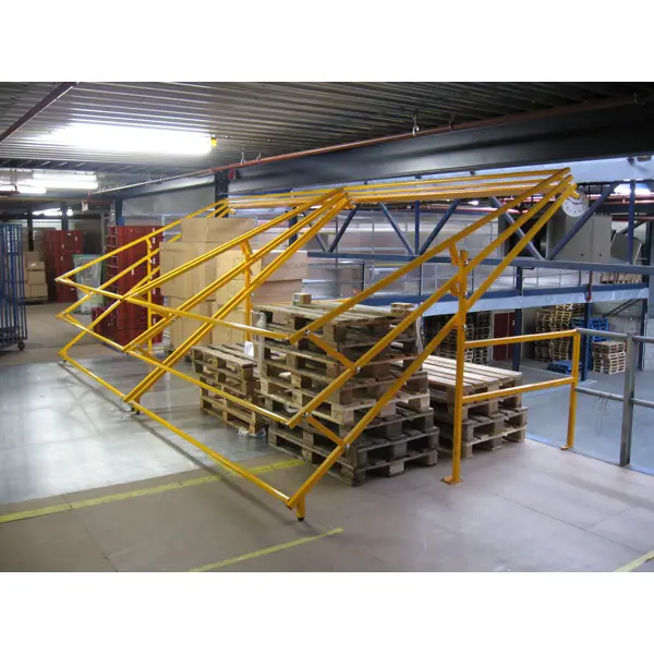 Otočná paletová branka na rampy Vario 26 – pro palety 2600×1200×1400 mm, vnější š.1600 mm