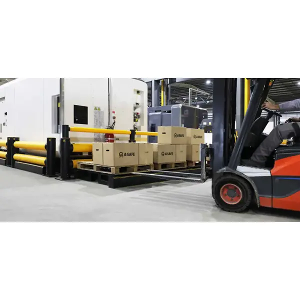 Paletová podesta UnderGuard vč. HD ForkGuard Kerb Barrier – nylon, černá, 1241×1070 mm