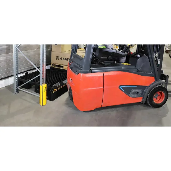 Paletová podesta UnderGuard vč. HD ForkGuard Kerb Barrier – PP, černá, 1241×1070 mm