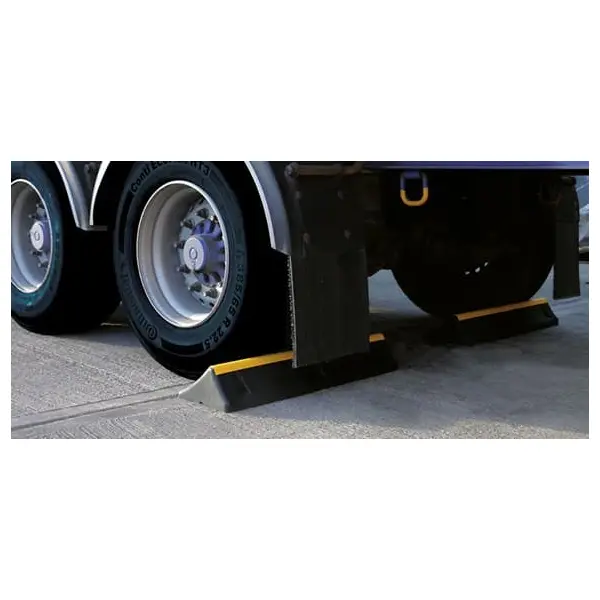 Parkovací doraz nákladních vozidel Truck Stop – 150×300×1000 mm, bez kotev