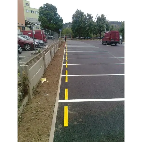 Parkovací doraz pneumatik osobních automobilů WheelStop Economic – žlutá, bez kotev, 780×60×80 mm