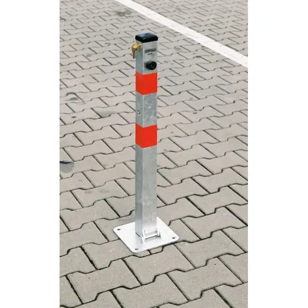 Parkovací sloupek BASIC – ocel, stříbrno-červená, 800 mm, sklopný, zámek FAB