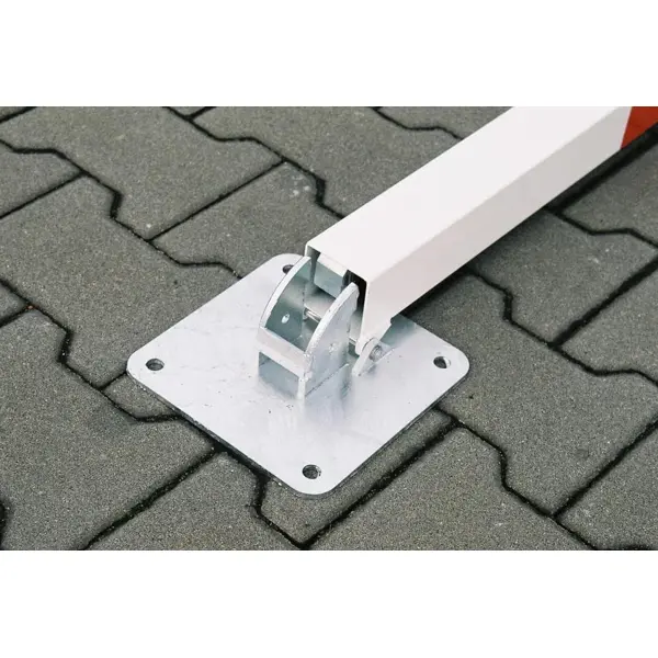 Parkovací sloupek MOTÝLEK – ocel, bílo-červená, 800×590 mm, sklopný, zámek FAB