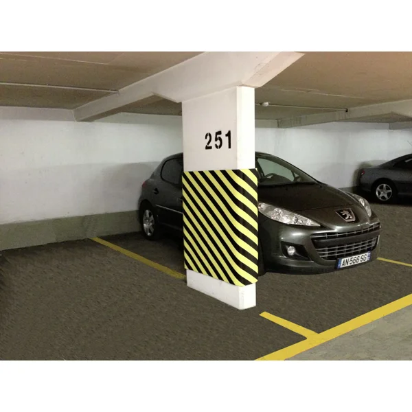 Pěnový nástěnný ochranný samolepicí profil SoftBumpers – 1500×1000 mm, žluto-černá