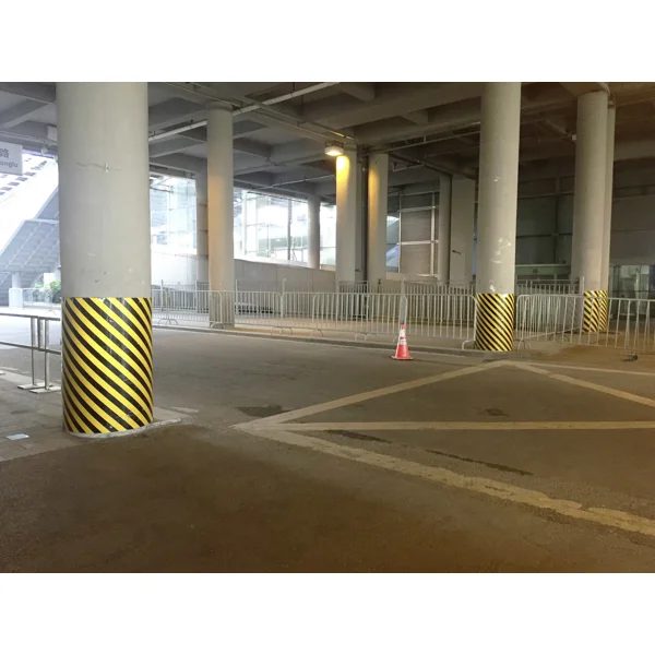 Pěnový nástěnný ochranný samolepicí profil SoftBumpers – 1500×1000 mm, žluto-černá