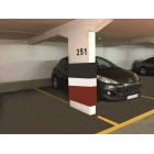 Pěnový nástěnný ochranný samolepicí profil SoftBumpers – 5000×300 mm, červeno-bílo-šedá