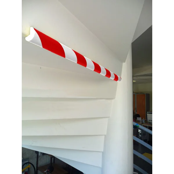 Pěnový ochranný samolepící rohový profil SoftBumpers, tvar 