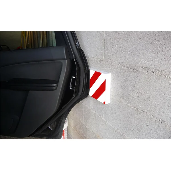 Pěnový ochranný varovný samolepicí profil SoftBumpers – 350×80 mm, červeno-bílá