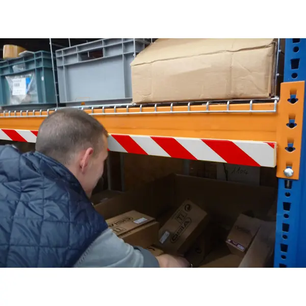 Pěnový ochranný varovný samolepicí profil SoftBumpers – 750×60 mm, červeno-bílá