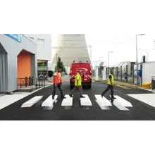 Předformovaný 3D přechod pro chodce – termoplast, bílá, 6 pruhů