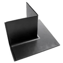 Profil. soklová lišta–vnější roh StandardRecycled z recyklovaného PVC – 100×160×6 mm, hladký povrch, černá