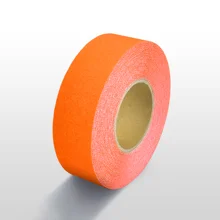 Protiskluzová páska standard WT-5411 – minerální granulát v syntetické pryskyřici, neonově oranžová, 50 mm × 6 m