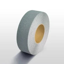 Protiskluzová páska standard WT-5411 – minerální granulát v syntetické pryskyřici, tmavě šedá, 50 mm × 18 m