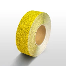 Protiskluzová páska standard WT-5411 – minerální granulát v syntetické pryskyřici, žlutá s tečkami, 25 mm × 18 m