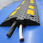 Pryžový retardér–kabelový přejezd 30 km/h, 30 t – 500×300×55,6 mm, černo-žlutá