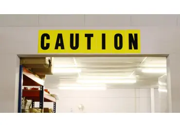 Samolepící písmena – znak A-Z, žlutý podklad, 1 znak na kartě