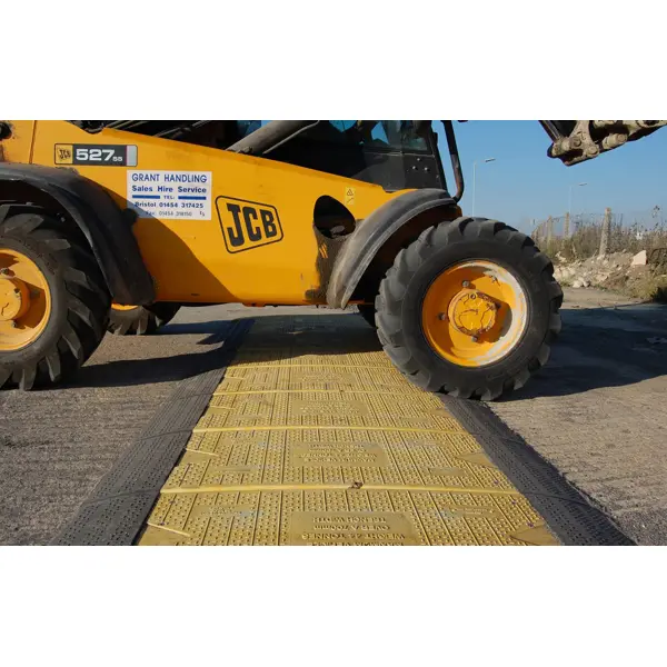 Silniční přejezdové desky 15/5 pro výkop šířky do 700 mm, koncový díl – SMC, nosnost 44t, 1500×500 mm