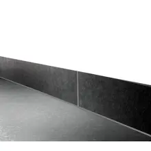 Soklová lišta StandardRecycled z recyklovaného PVC – 1000×80×10 mm, hladký povrch, antracit