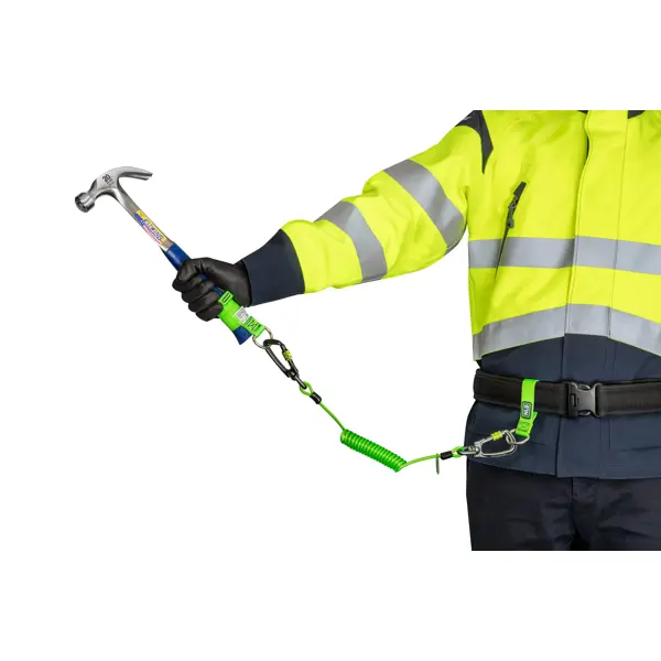 Spirálová upevňovací šňůra NLG Lanyard se dvěma karabinami – kov, zelená