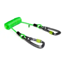 Spirálová upevňovací šňůra NLG Lanyard se dvěma karabinami – kov, zelená