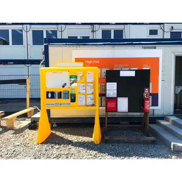 Volně stojící informační tabule InfoPoint, vyšší verze uspořádání