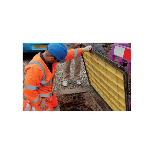 Výplňová spojovací lišta pro pochozí krycí desky s pryžovým lemem LowPro 15/10, pro výkop šířky do 1200 mm