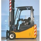 Vysoce reflexní výstražné značení WT-5219 – 100 mm × 25 m, červeno-bílá, směr doleva