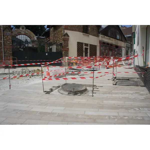 Výstražná vytyčovací vyznačovací páska, oboustranná – OPP, červeno-bílá, 80 mm × 500 m