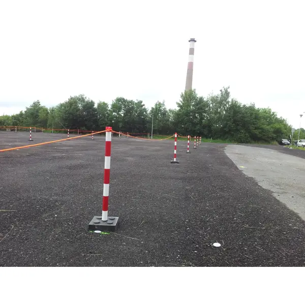 Zahrazovací sloupek Economic s hranatou podstavou, červeno-bílá