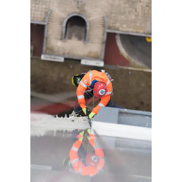 Závěsná smyčka NLG D Ring na nářadí s nosností 3 kg – nylon, zeleno-černá, 200×25 mm