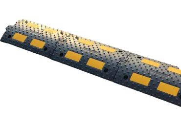 Zpomalovací práh, retardér s reflexními pruhy LP300, průběžný díl – 500×300×55,6 mm, černo-žlutá