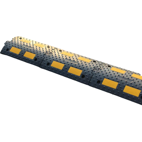 Zpomalovací práh, retardér s reflexními pruhy LP300, průběžný díl – 500×300×55,6 mm, černo-žlutá